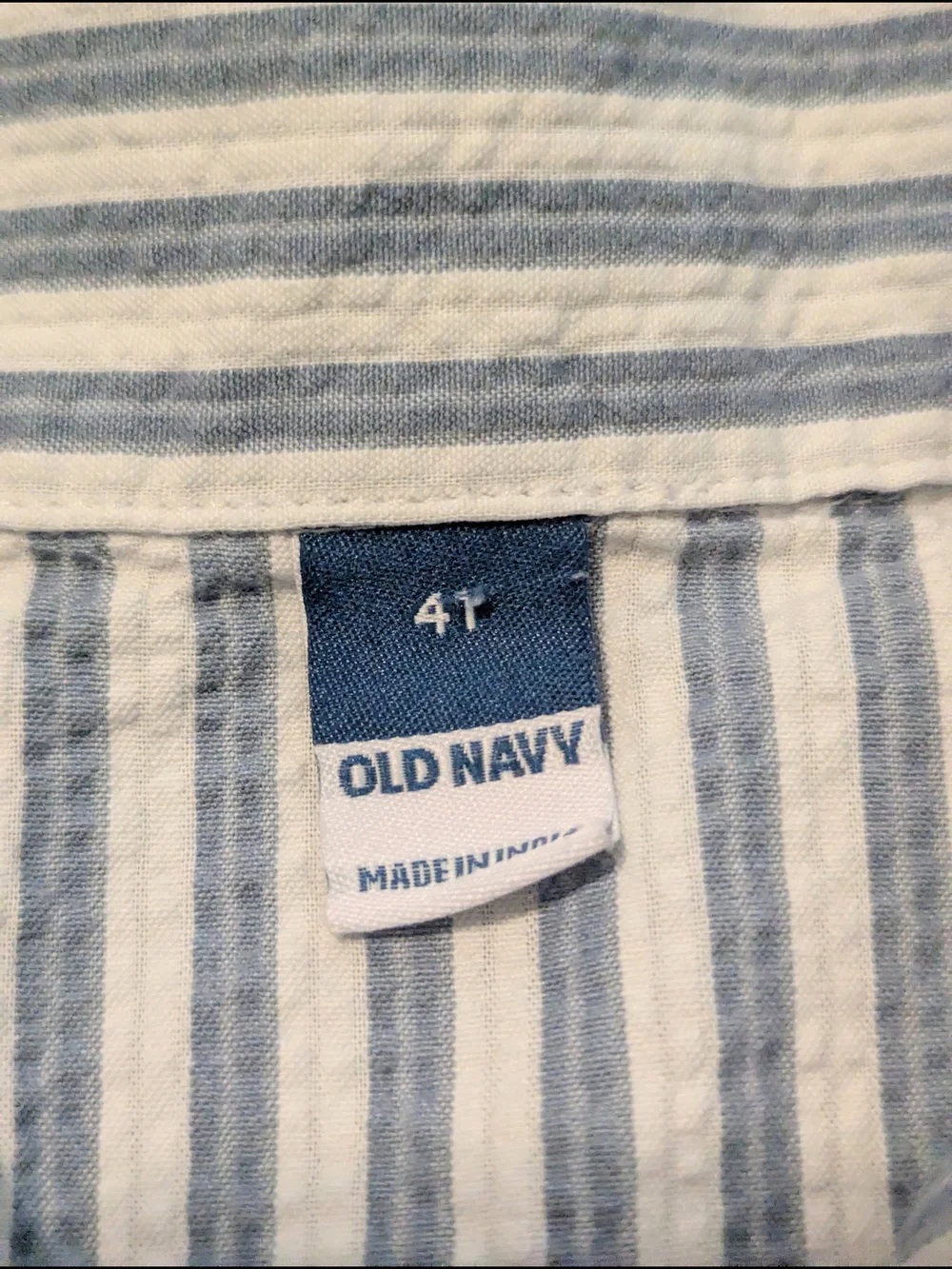 Old Navy Blue & White Striped Short-Sleeve Button-Down Shirt 4T